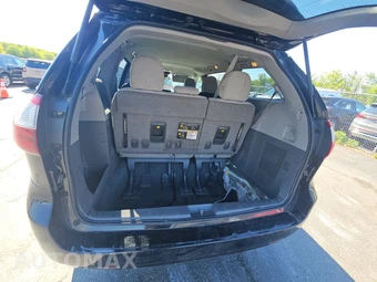 2020 Toyota Sienna L 7-Passenger 119.3" WB - miniatura 17