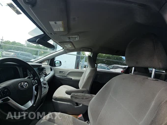 2020 Toyota Sienna L 7-Passenger 119.3" WB - miniatura 18