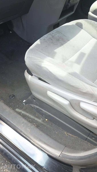 2020 Toyota Sienna L 7-Passenger 119.3" WB - miniatura 41