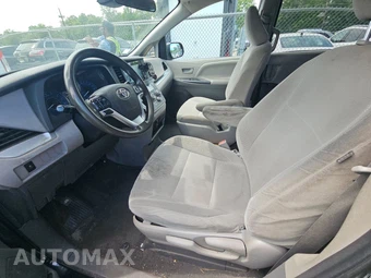 2020 Toyota Sienna L 7-Passenger 119.3" WB - miniatura 7