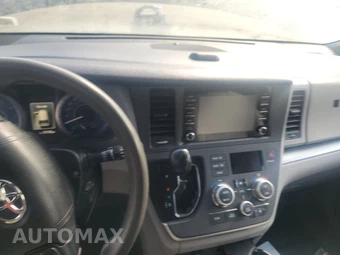 2020 Toyota Sienna L 7-Passenger 119.3" WB - miniatura 11