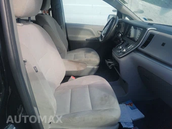 2020 Toyota Sienna L 7-Passenger 119.3" WB - miniatura 8