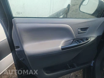 2020 Toyota Sienna L 7-Passenger 119.3" WB - miniatura 9