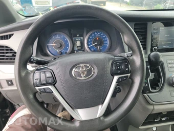 2020 Toyota Sienna L 7-Passenger 119.3" WB - miniatura 10