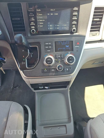 2020 Toyota Sienna L 7-Passenger 119.3" WB - miniatura 11
