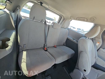 2020 Toyota Sienna L 7-Passenger 119.3" WB - miniatura 14