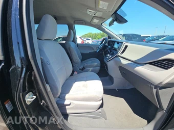 2020 Toyota Sienna L 7-Passenger 119.3" WB - miniatura 8