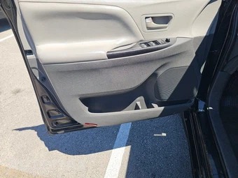 2020 Toyota Sienna L 7-Passenger 119.3" WB - miniatura 9
