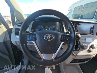 2020 Toyota Sienna L 7-Passenger 119.3" WB - miniatura 10