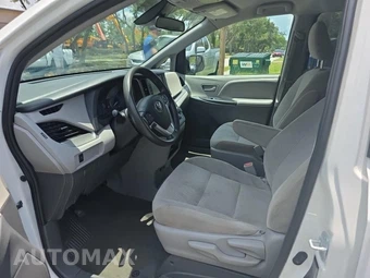2020 Toyota Sienna L 7-Passenger 119.3" WB - miniatura 13