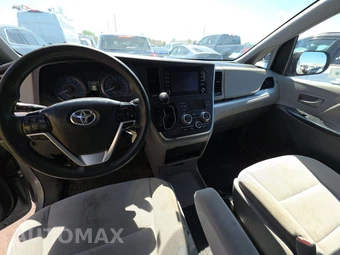 2020 Toyota Sienna L 7-Passenger 119.3" WB - miniatura 17