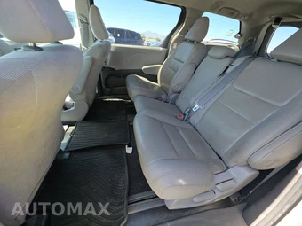 2020 Toyota Sienna L 7-Passenger 119.3" WB - miniatura 19