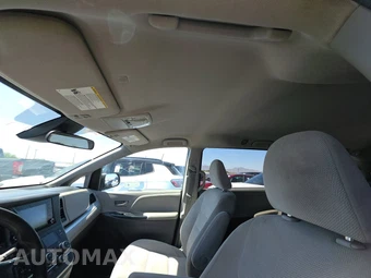2020 Toyota Sienna L 7-Passenger 119.3" WB - miniatura 20