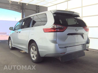 2020 Toyota Sienna L 7-Passenger 119.3" WB - miniatura 8