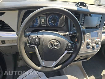 2020 Toyota Sienna L 7-Passenger 119.3" WB - miniatura 10