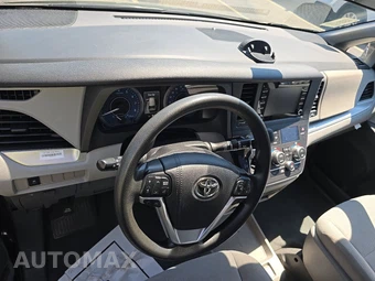 2020 Toyota Sienna L 7-Passenger 119.3" WB - miniatura 11