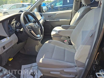 2020 Toyota Sienna L 7-Passenger 119.3" WB - miniatura 7