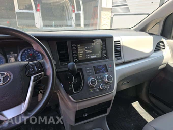 2020 Toyota Sienna L 7-Passenger 119.3" WB - miniatura 10