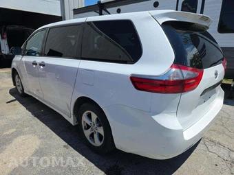 2020 Toyota Sienna L 7-Passenger 119.3" WB - miniatura 2