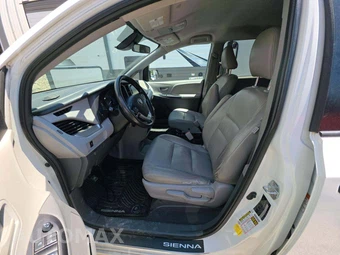 2020 Toyota Sienna L 7-Passenger 119.3" WB - miniatura 6