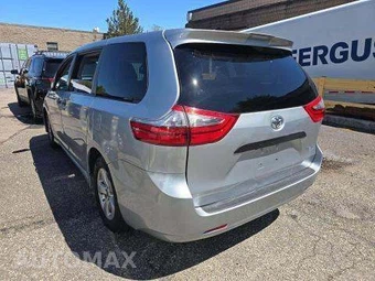 2020 Toyota Sienna L 7-Passenger 119.3" WB - miniatura 2