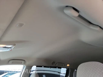 2020 Toyota Sienna LE 7-Passenger 119.3" WB - miniatura 19
