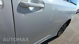 2020 Toyota Sienna LE 7-Passenger 119.3" WB - miniatura 20
