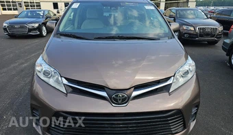 2020 Toyota Sienna LE 7-Passenger - miniatura 3