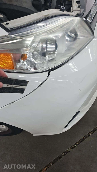 2020 Toyota Sienna LE 8-Passenger 119.3" WB - miniatura 43