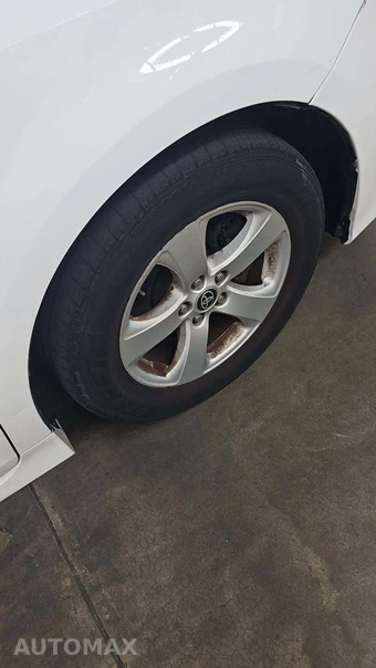 2020 Toyota Sienna LE 8-Passenger 119.3" WB - miniatura 46
