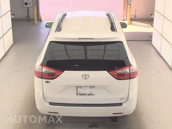 2020 Toyota Sienna LE 8-Passenger 119.3" WB - miniatura 5