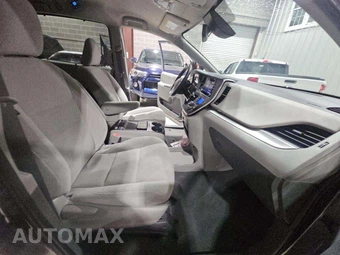 2020 Toyota Sienna LE 8-Passenger 119.3" WB - miniatura 19