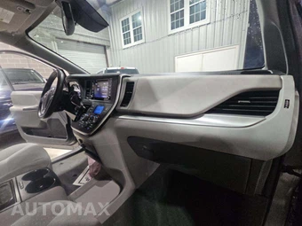 2020 Toyota Sienna LE 8-Passenger 119.3" WB - miniatura 20