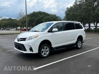 2020 Toyota Sienna LE 8-Passenger 119.3" WB