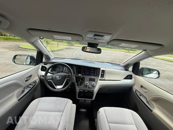 2020 Toyota Sienna LE 8-Passenger 119.3" WB - miniatura 8