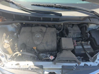 2020 Toyota Sienna LE 8-Passenger 119.3" WB - miniatura 16