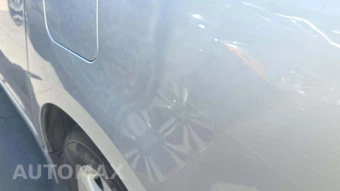 2020 Toyota Sienna LE 8-Passenger 119.3" WB - miniatura 25