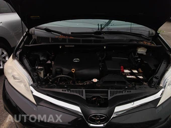 2020 Toyota Sienna LE 8-Passenger 119.3" WB - miniatura 10