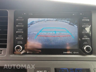 2020 Toyota Sienna LE 8-Passenger 119.3" WB - miniatura 15