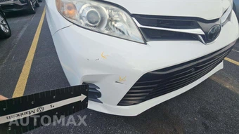 2020 Toyota Sienna LE 8-Passenger 119.3" WB - miniatura 26