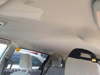 2020 Toyota Sienna LE 8-Passenger 119.3" WB - miniatura 11