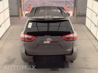 2020 Toyota Sienna LE 8-Passenger 119.3" WB - miniatura 5