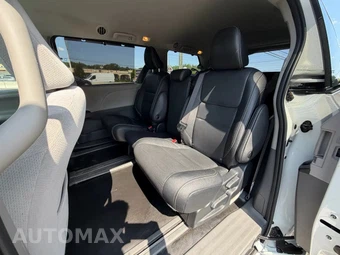 2020 Toyota Sienna LE 8-Passenger 119.3" WB - miniatura 43