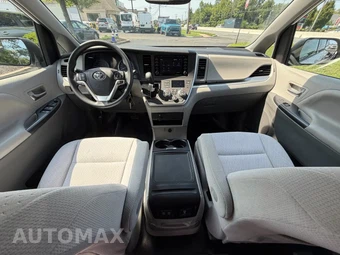 2020 Toyota Sienna LE 8-Passenger 119.3" WB - miniatura 45