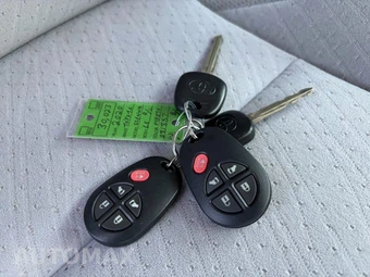 2020 Toyota Sienna LE 8-Passenger 119.3" WB - miniatura 61