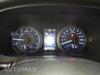 2020 Toyota Sienna LE 8-Passenger 119.3" WB - miniatura 12