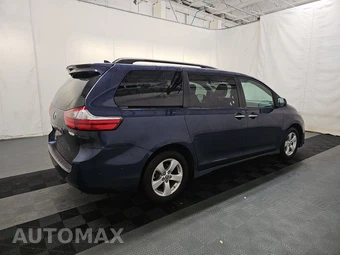 2020 Toyota Sienna LE 8-Passenger 119.3" WB - miniatura 4