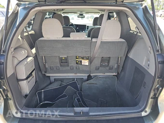 2020 Toyota Sienna LE 8-Passenger 119.3" WB - miniatura 17