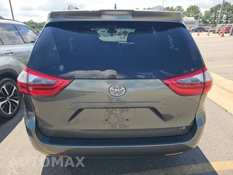 2020 Toyota Sienna LE 8-Passenger 119.3" WB - miniatura 5