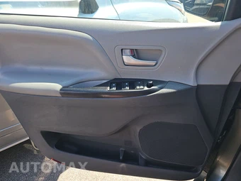 2020 Toyota Sienna LE 8-Passenger 119.3" WB - miniatura 9